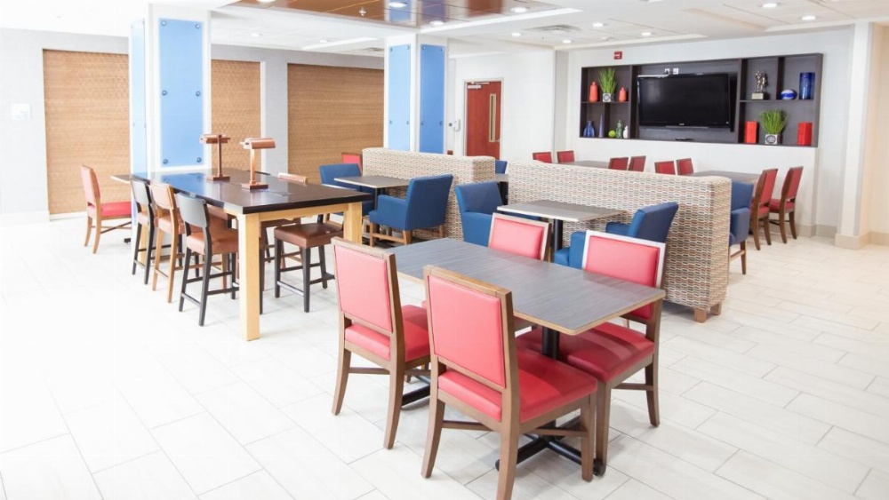 Holiday Inn Express Hotel & Suites Knoxville-Farragut Image 19