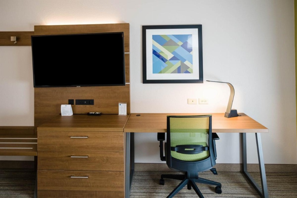 Holiday Inn Express Hotel & Suites Knoxville-Farragut