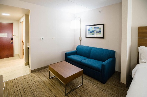 Holiday Inn Express Hotel & Suites Knoxville-Farragut image 3