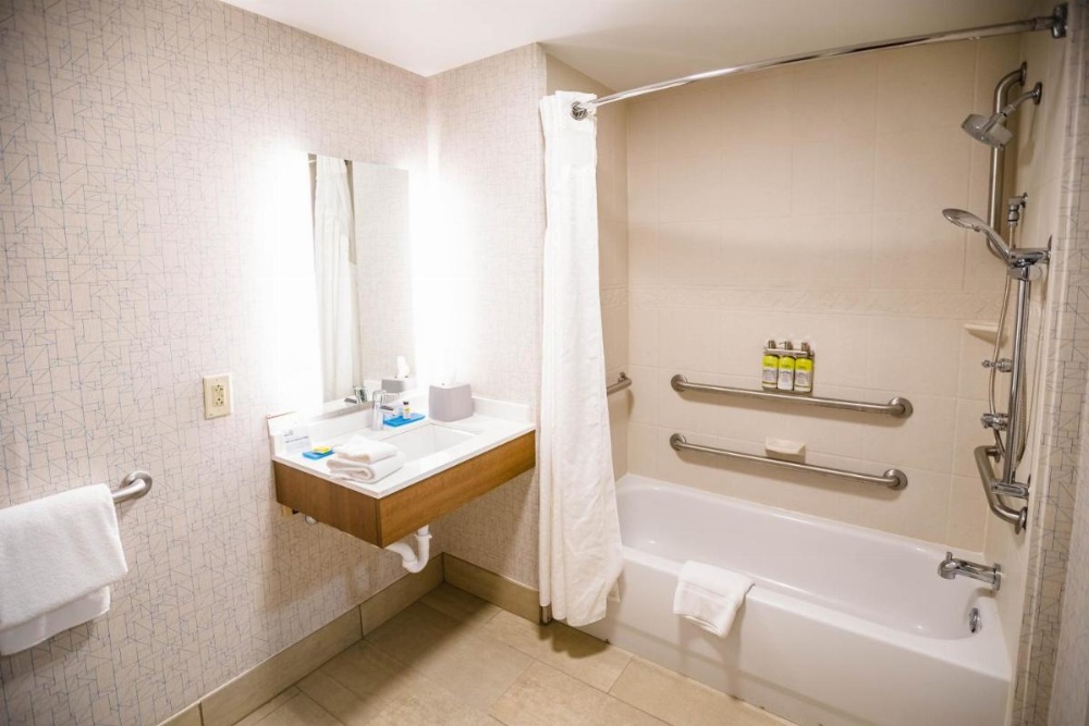 Holiday Inn Express Hotel & Suites Knoxville-Farragut