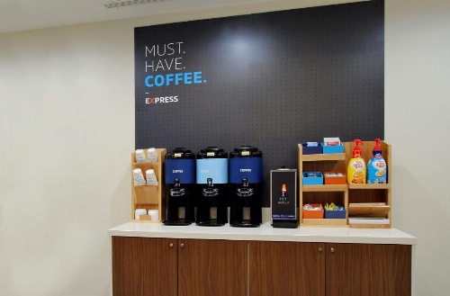 Holiday Inn Express Hotel & Suites Knoxville-Farragut image 47